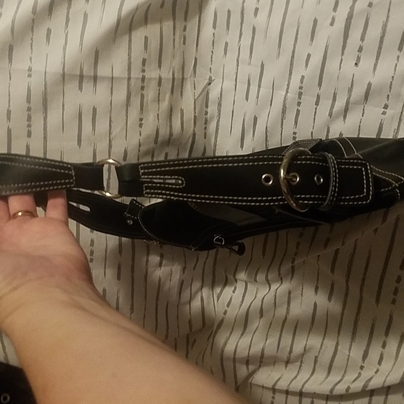 Gitana Black Shoulder Bag w/ Belt Buckle snap button front w/ zipper - Picture 11 of 12